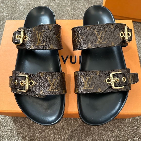 Louis Vuitton slides - Picture 1 of 8